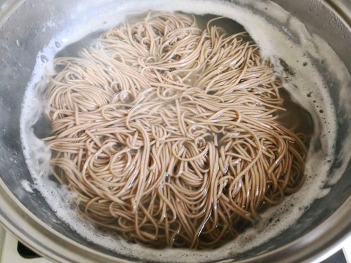 荞麦面煮多久（荞麦面的最佳烹饪时间）