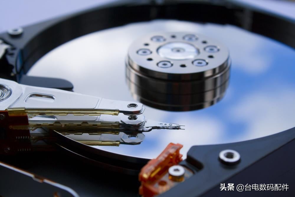 磁盘碎片是什么意思(磁盘碎片是物理碎片吗及产生的原因)