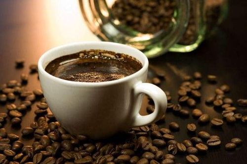 为什么喝咖啡越喝越困？喝咖啡为何会让人更疲倦