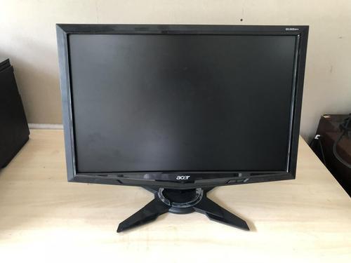 Acer 新蜂鸟 Swift3参数及怎么样？宏基笔记本评测
