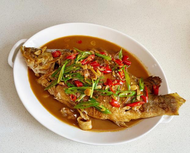 什么鱼适合红烧（红烧鱼的最佳选择）