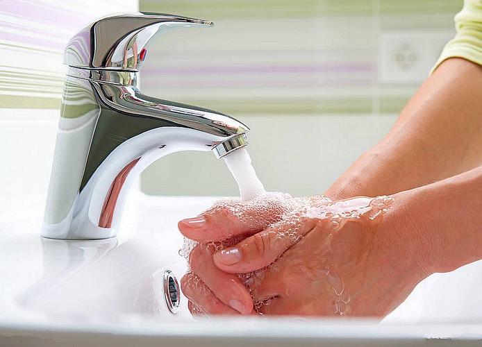 洗手液可以洗头吗（能用洗手液洗头吗？）