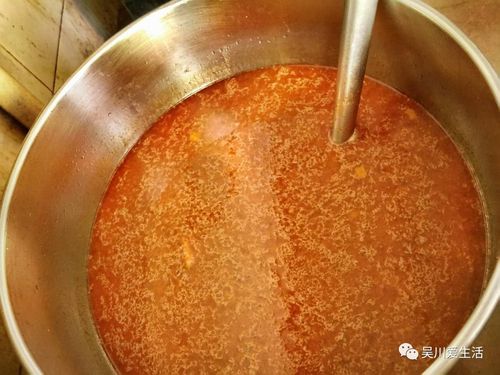 螺蛳粉汤底是什么熬成的（螺蛳粉汤底的制作方法）